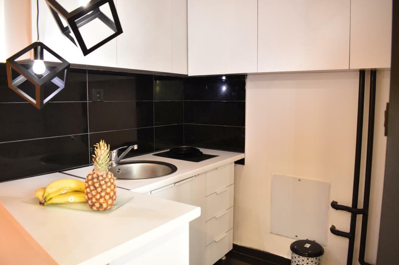 Naumovski Apartments Скопье Экстерьер фото